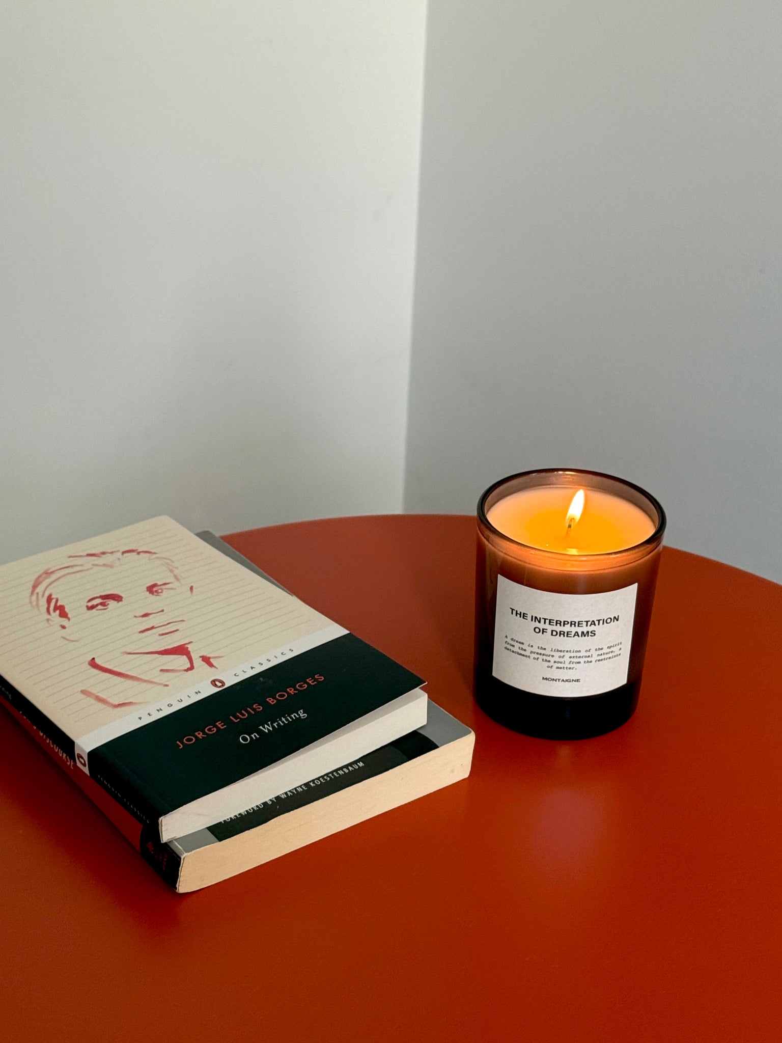 INTERPRETATION OF DREAMS - FRESH AND AIRY CANDLE