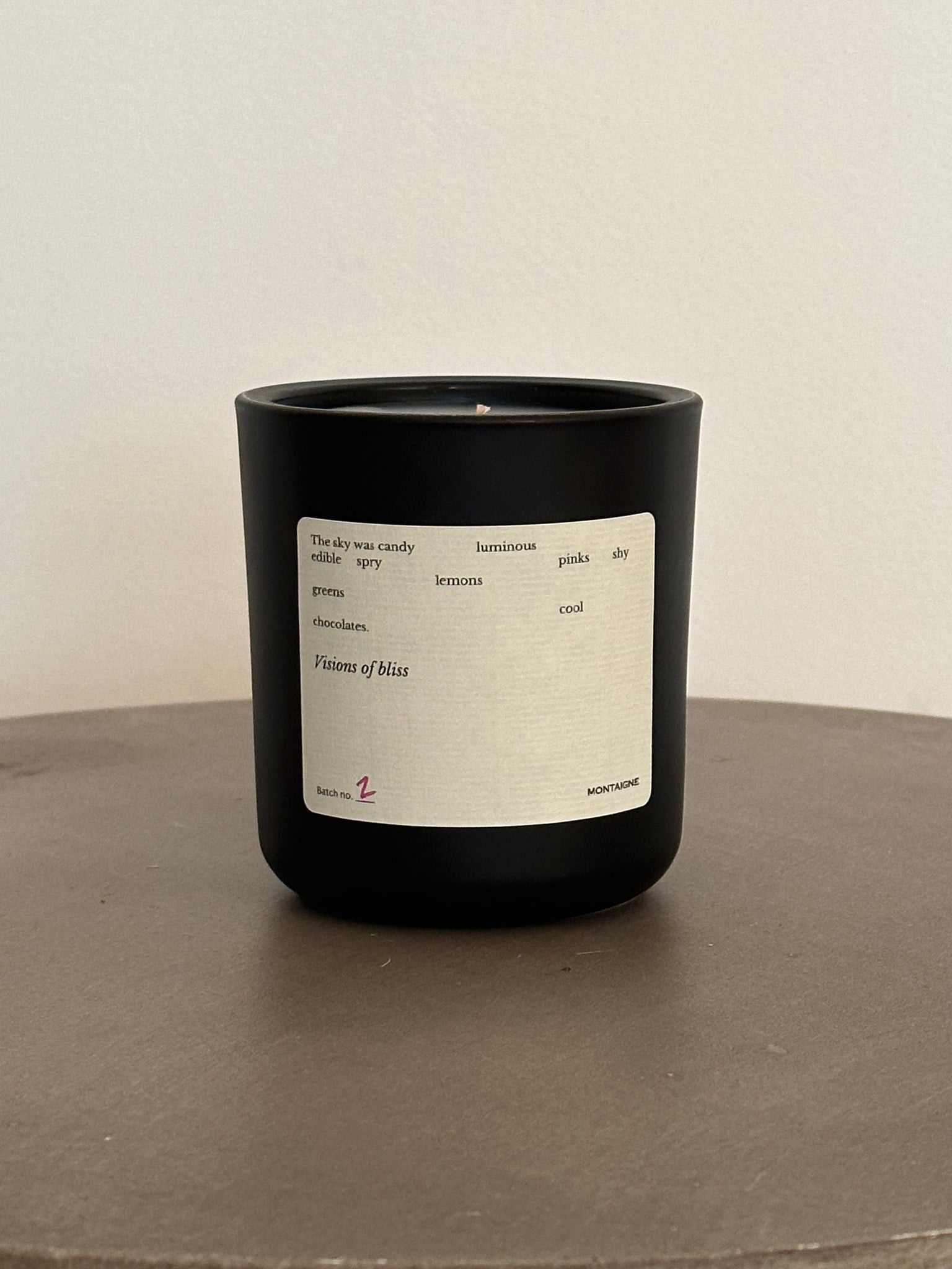 VISIONS OF BLISS - SAFFRON AND CEDAR CANDLE